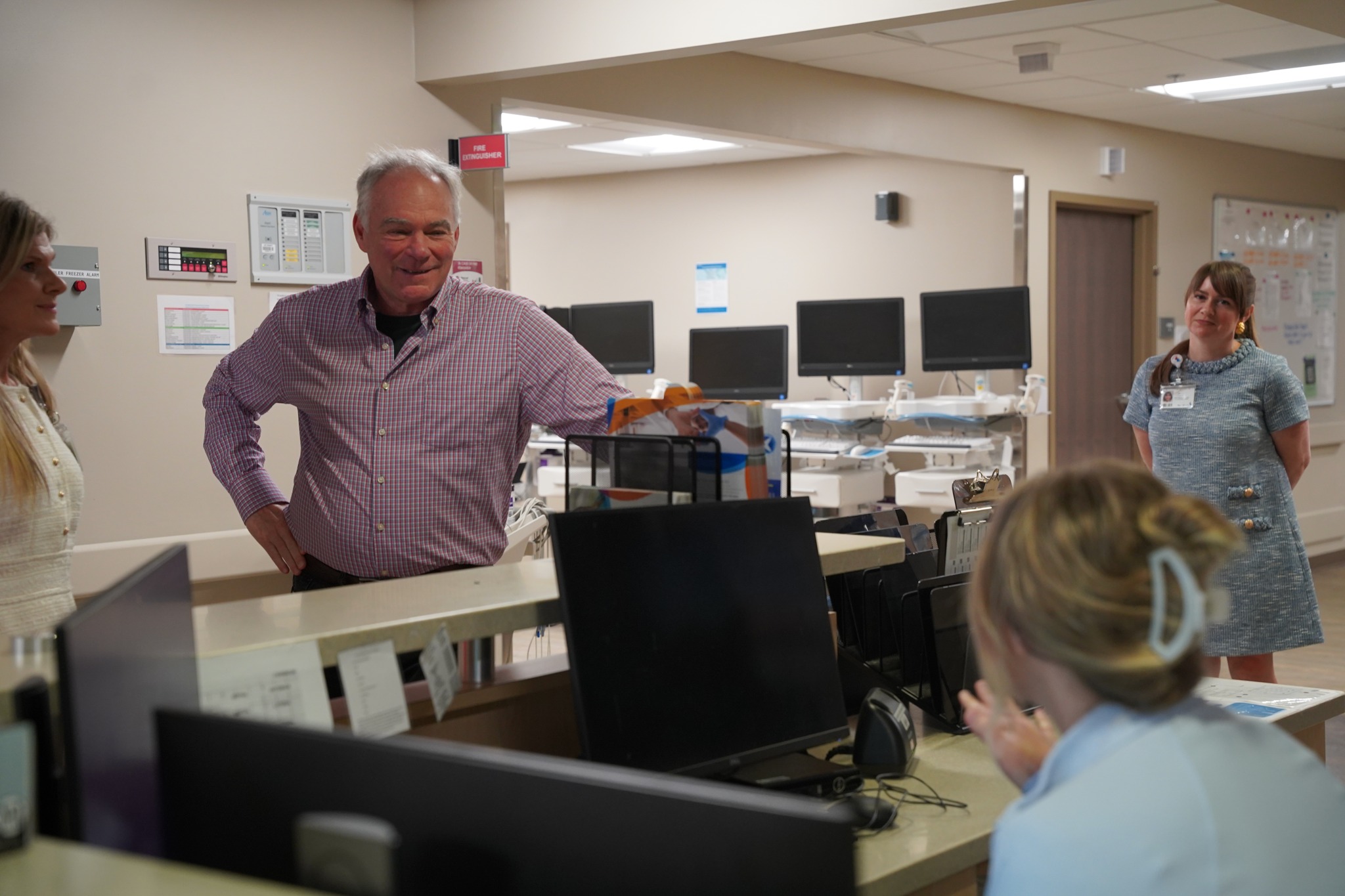 Senator Tim Kaine visits Lee County Community Hospital